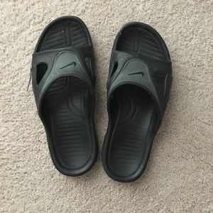 Nike Sandals (Flip Flips)